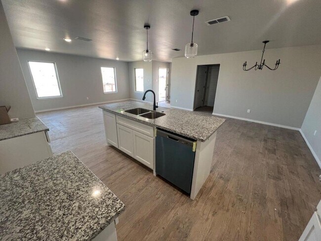 Building Photo - 1407 17th St