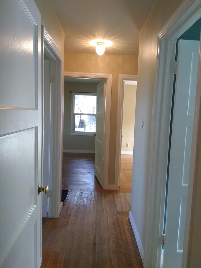 Building Photo - 2424 Humboldt St