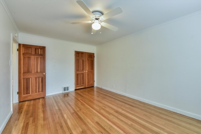 Building Photo - 715 30th Ave