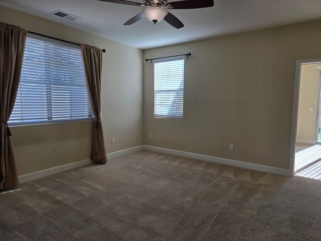 Building Photo - Executive home located on a quiet cul-de-s...