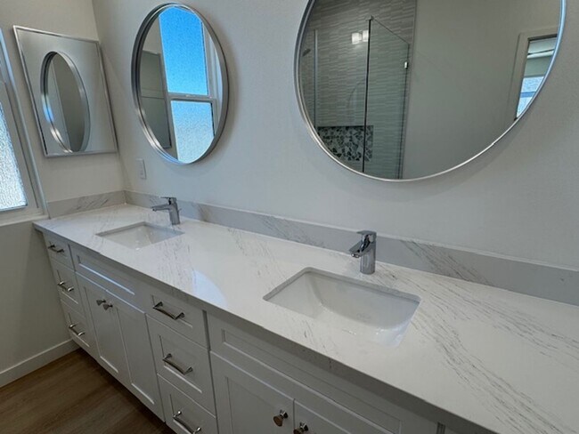 Building Photo - 6170 Briercrest Ave