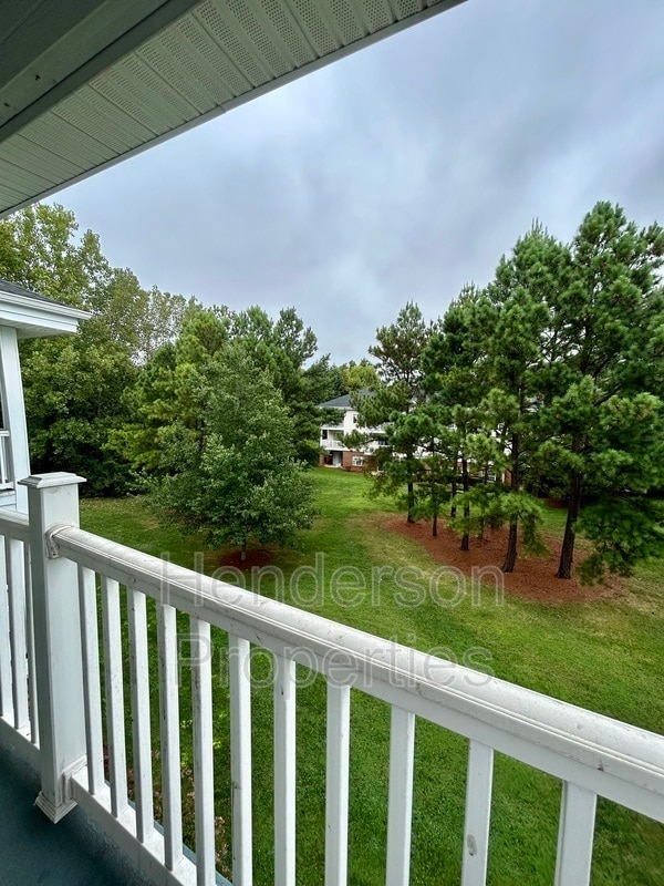 Building Photo - 9179 Meadow Vista Rd