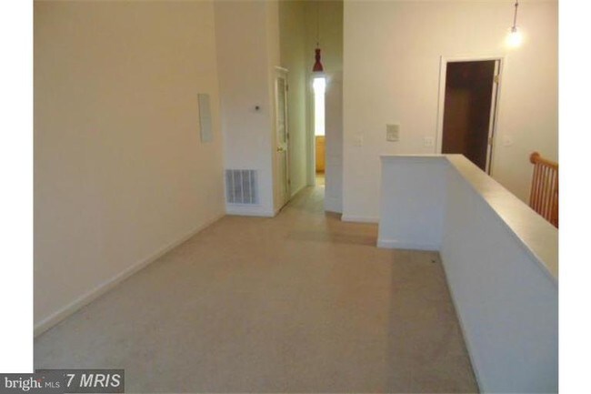 Building Photo - 9810 Feathertree Terrace