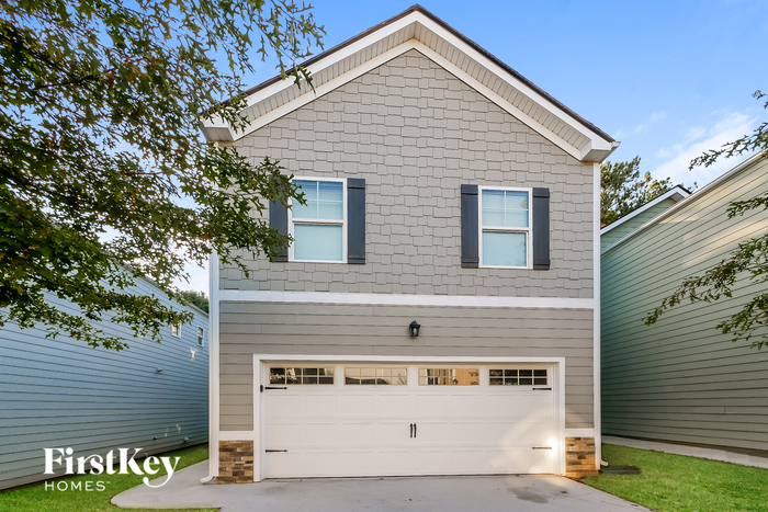 Primary Photo - 28 E Newnan Rd