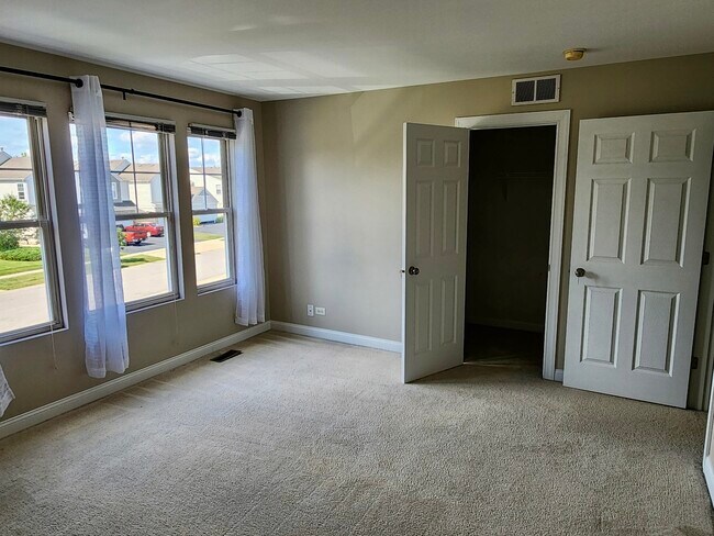 Building Photo - 1904 Cobblestone Dr