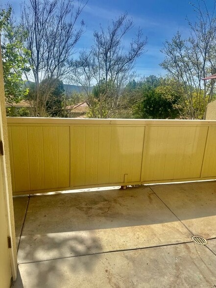 Building Photo - 2731 Erringer Rd