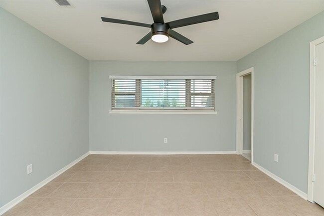 Building Photo - 4738 Merwin St