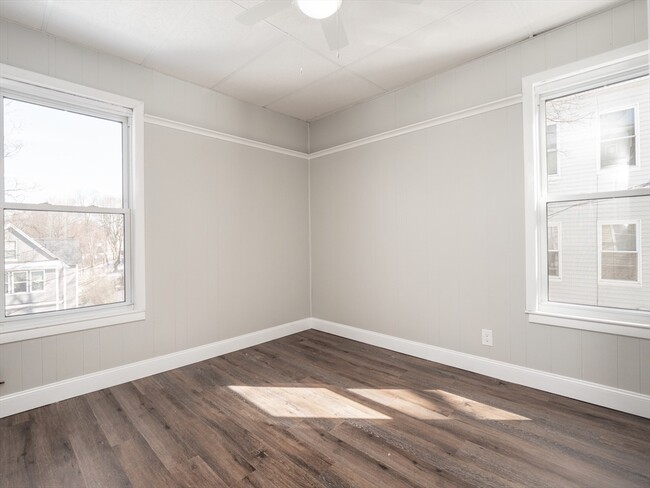 Building Photo - 95 Green Hill Pkwy