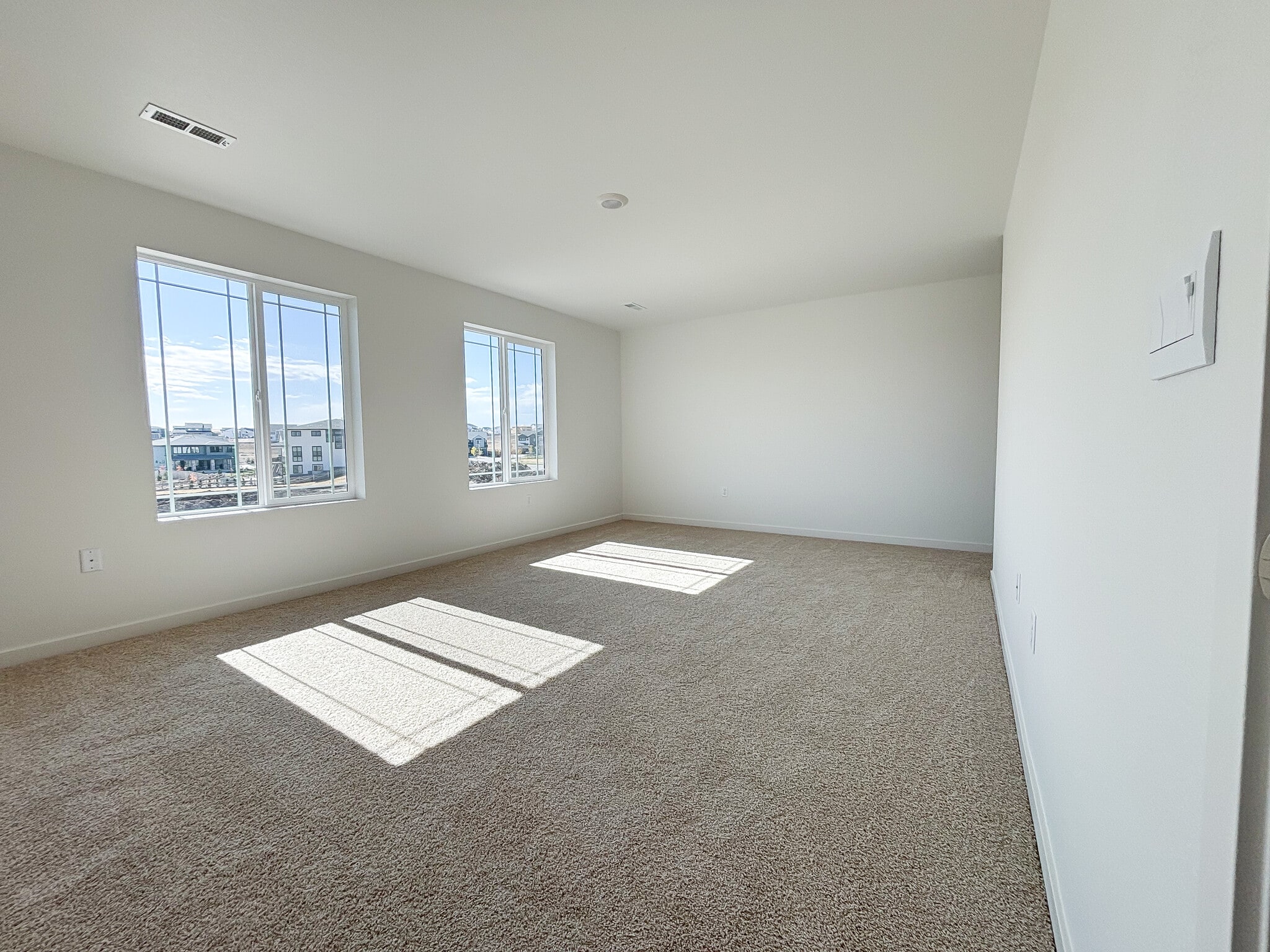 Master Bedroom - 14611 Beebalm Ave