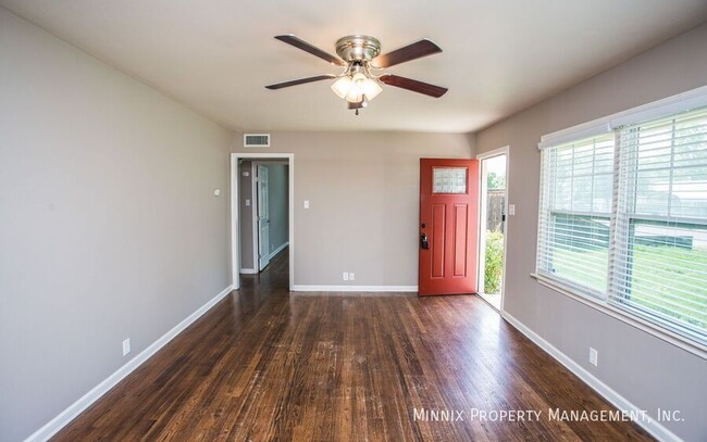 Building Photo - 4416 43rd St