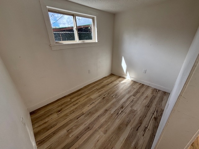 Building Photo - 1725 W 9th Pl
