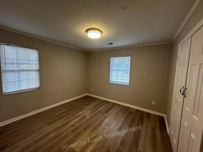 Building Photo - BEAUTIFUL HOME IN SEA ISLE OFF QUINCE!!!! ...