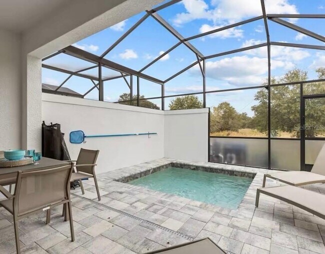 Building Photo - 17409 Hidden Forest Dr