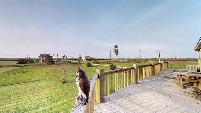 Building Photo - 909 Rancho Caribe Dr