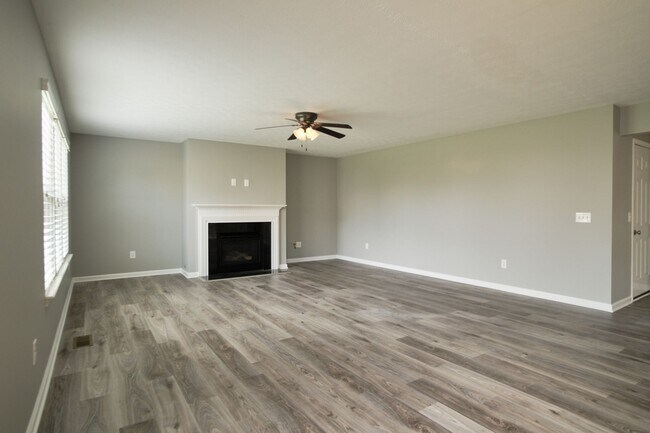 Building Photo - 4BDRM, 2.5 BA with finished basement in Westminster