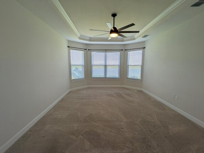 Building Photo - ESPLANADE AT TRADITION