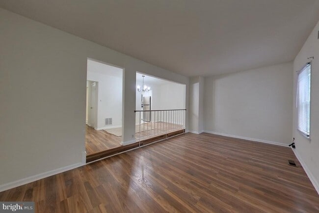 Building Photo - 4939 McFarland Dr