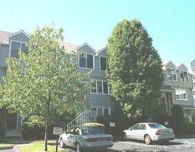 Building Photo - 2700 Bedford St