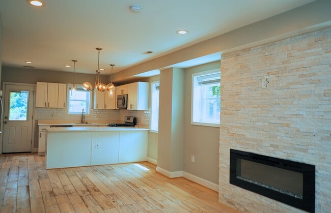 Primary Photo - 1712 Fort Davis St SE