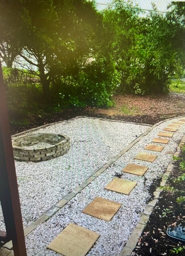Building Photo - 15 Victory Way