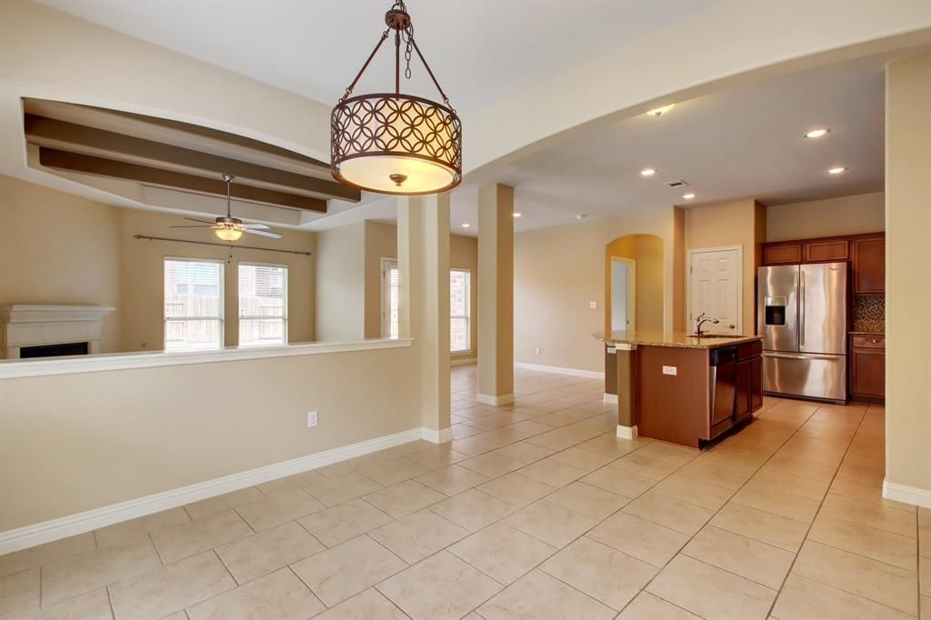 Building Photo - 2912 Castellan Ln