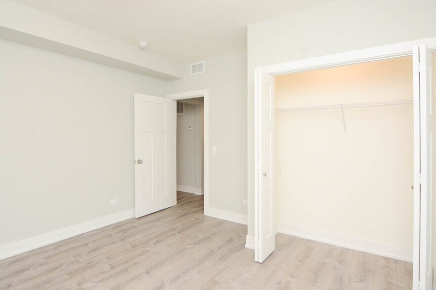 Building Photo - 1203 Maple Ave