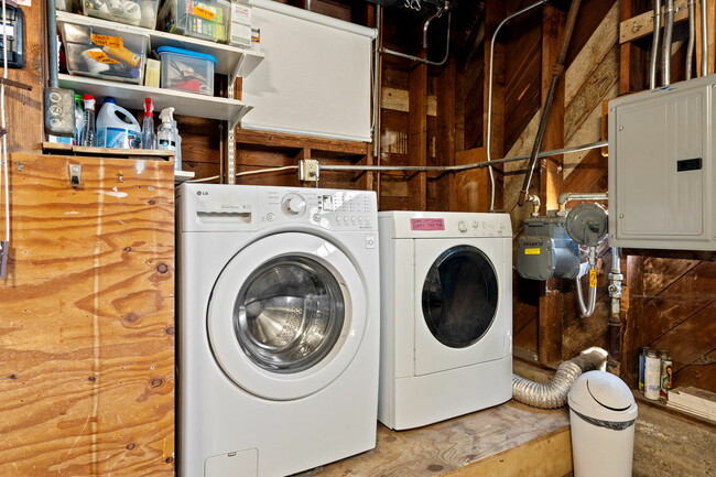 Building Photo - 232 Nevada St