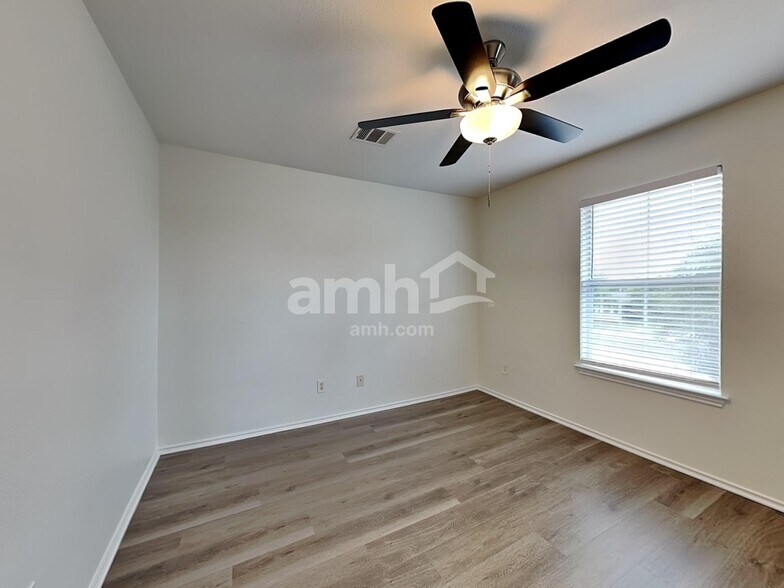 Building Photo - 13801 Briarcreek Loop