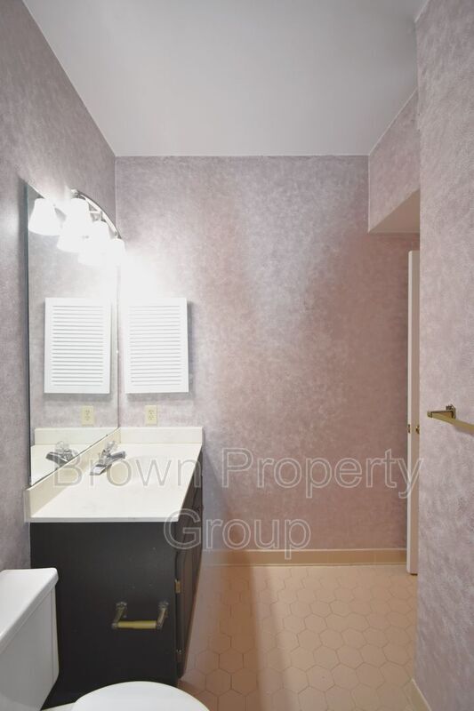 Building Photo - 741 Victorian Pl