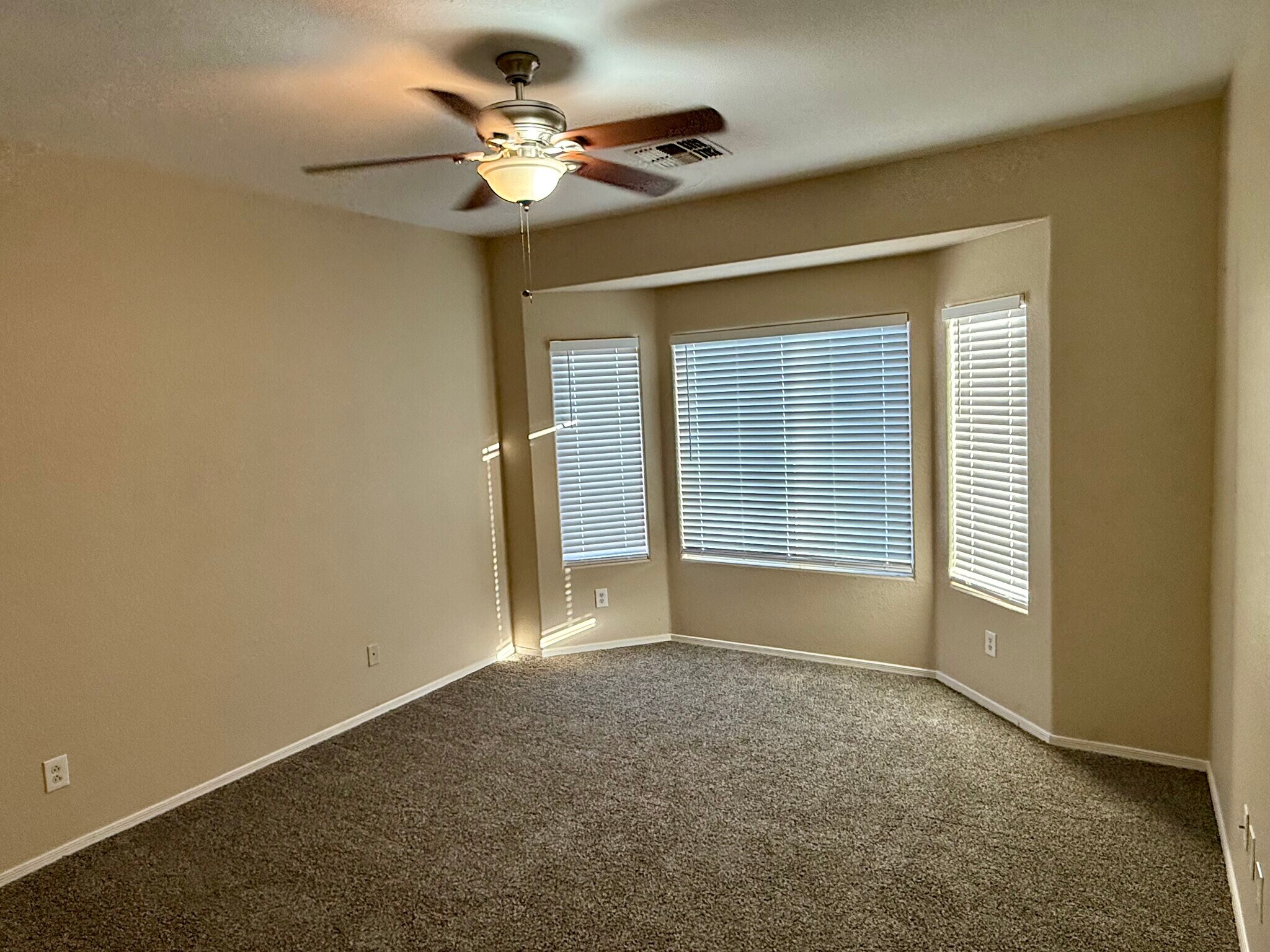 Building Photo - 3783 E Woodside Way