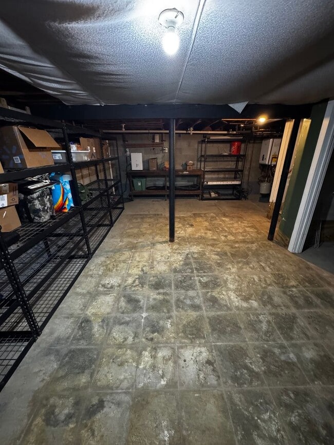 Building Photo - Single Family Home For Lease in Nabnasset in the heart of Westford, MA.