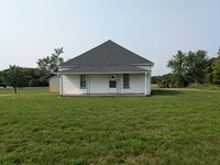 Building Photo - 194 Johnson Rd