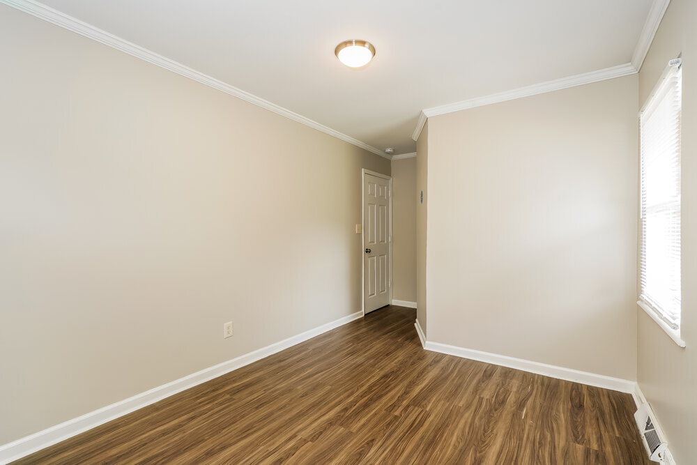 Building Photo - 202 Fenster Dr