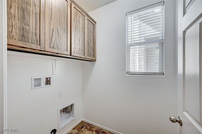 Primary Photo - 10837 Hunters Green Ave