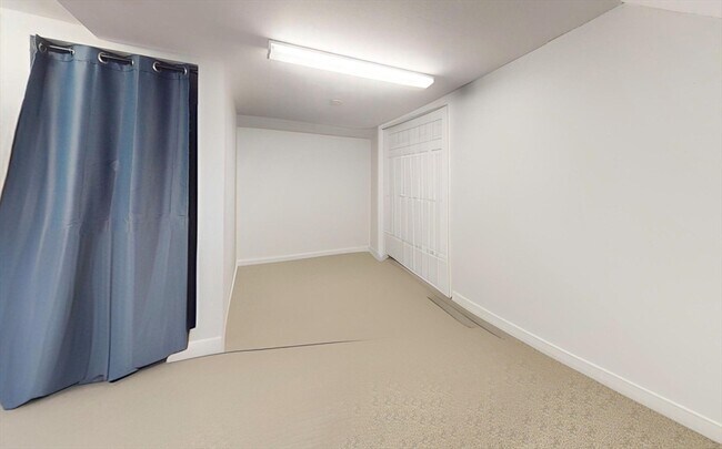 Building Photo - 34 Saranac St