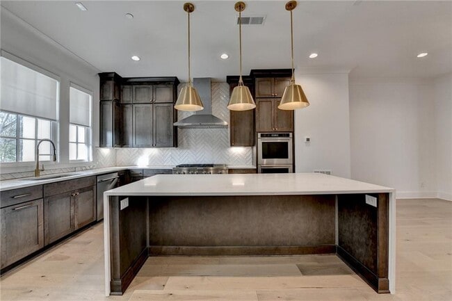 Building Photo - 435 Mayfair Ct