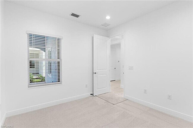 Building Photo - 4580 Skysail Dr