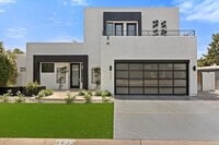 Building Photo - 4533 E Devonshire Ave