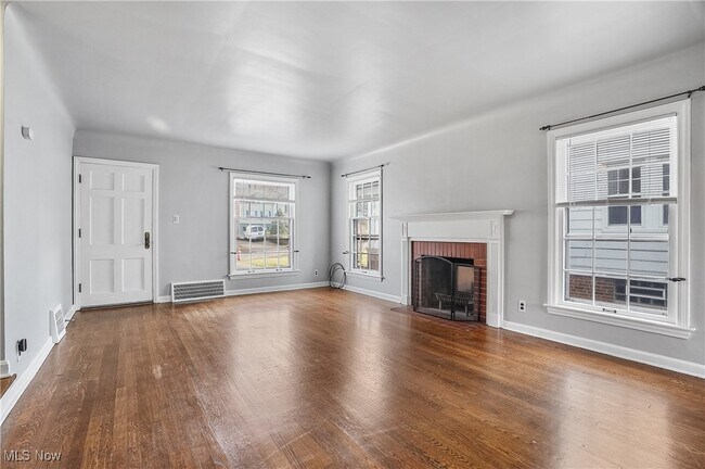 Building Photo - 2292 S Overlook Rd