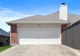 Building Photo - 1204 Lost Valley Dr