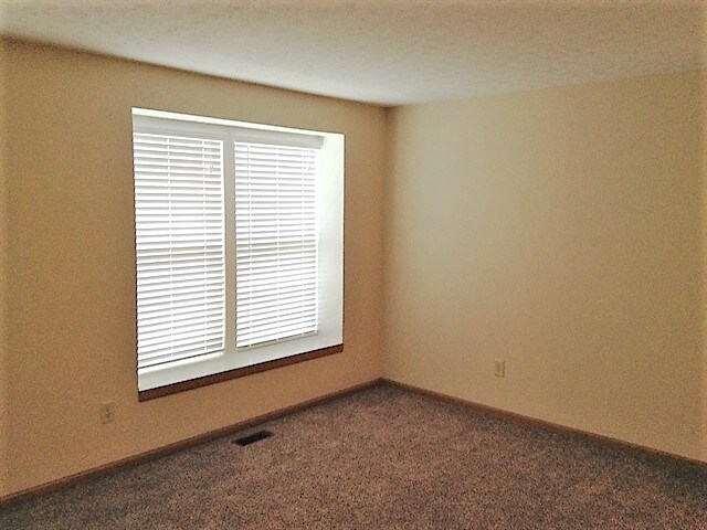 Building Photo - 2358 Rosina Dr