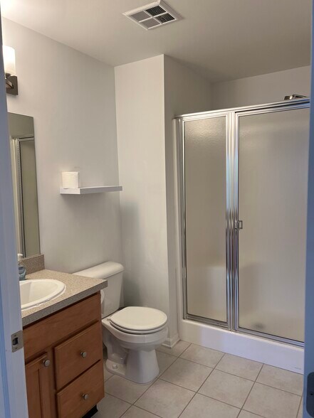 Building Photo - 2768 S Knightsbridge Cir