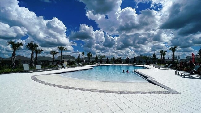 Building Photo - 5527 Tranquila Ln