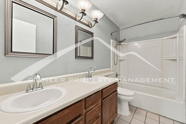 Building Photo - 19857 E Prentice Ave