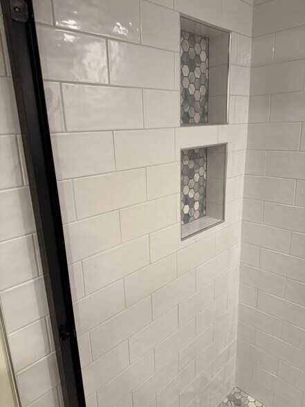 Building Photo - 1612 N Star Ave