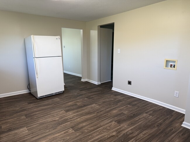 Building Photo - 3755 N County Rd 600 W