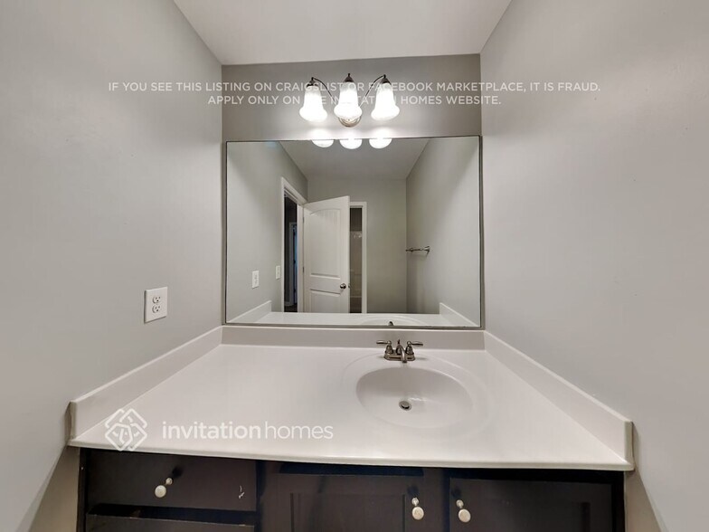 Building Photo - 904 Lobdale Falls Dr