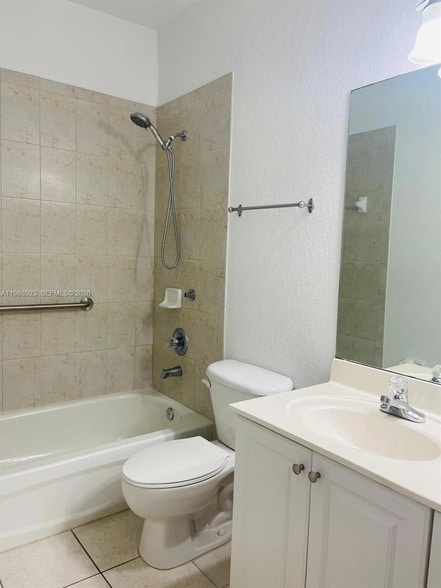 Building Photo - 8666 NW 109th Ct