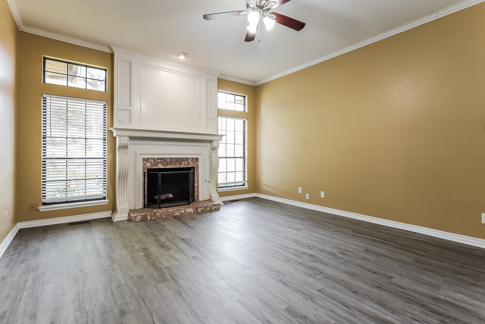 Building Photo - 2700 Shady Tree Ln