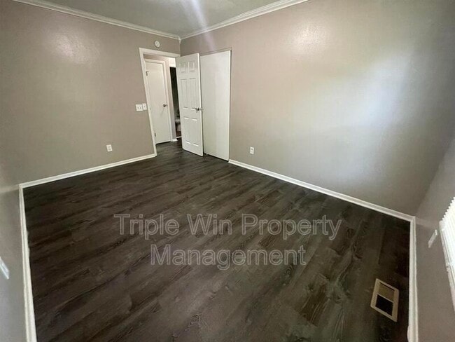 Building Photo - 1464 Monopoly Dr